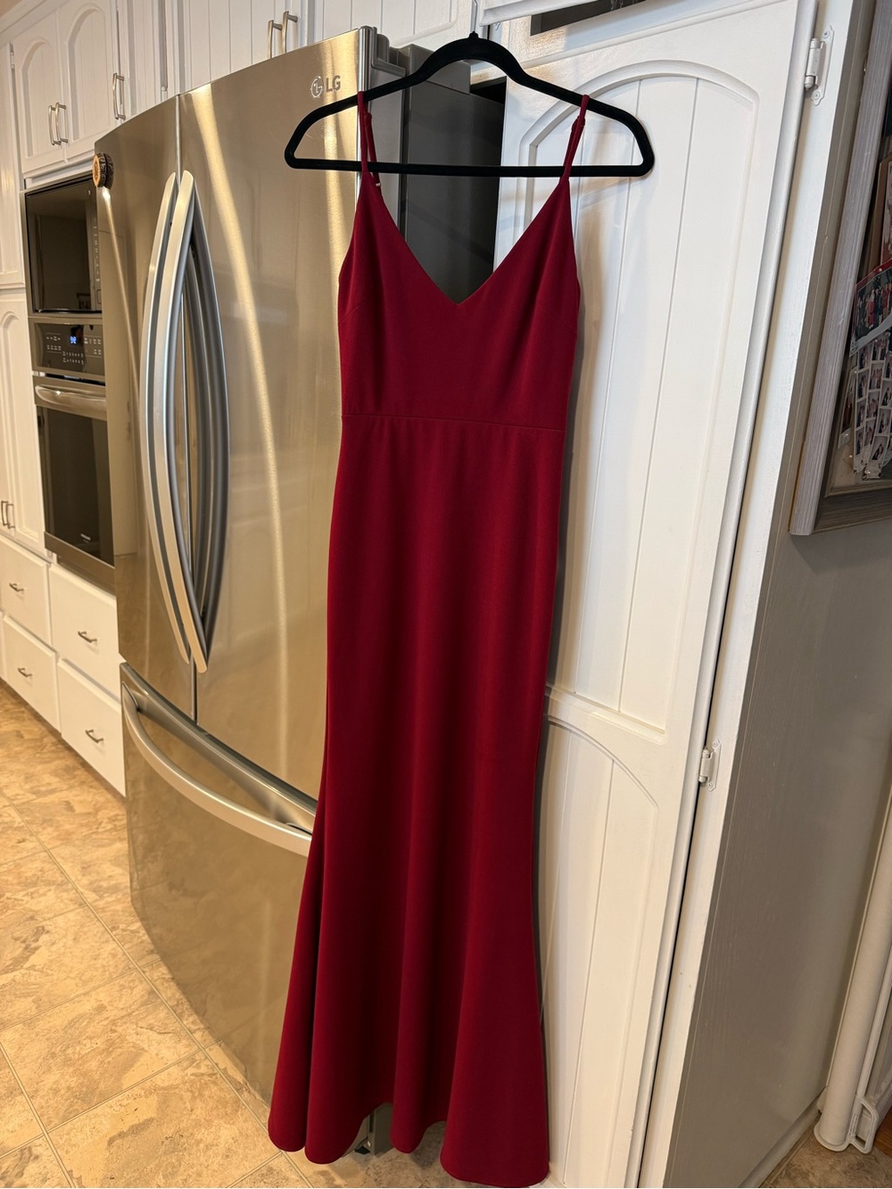 Lulu's Burgundy Spaghetti Strap V-Neck Maxi Dress